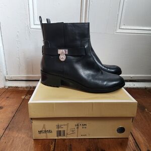 Michael Kors Ryan Ankle Boots Black Leather Designer Shoe Everyday 7.5 NWT